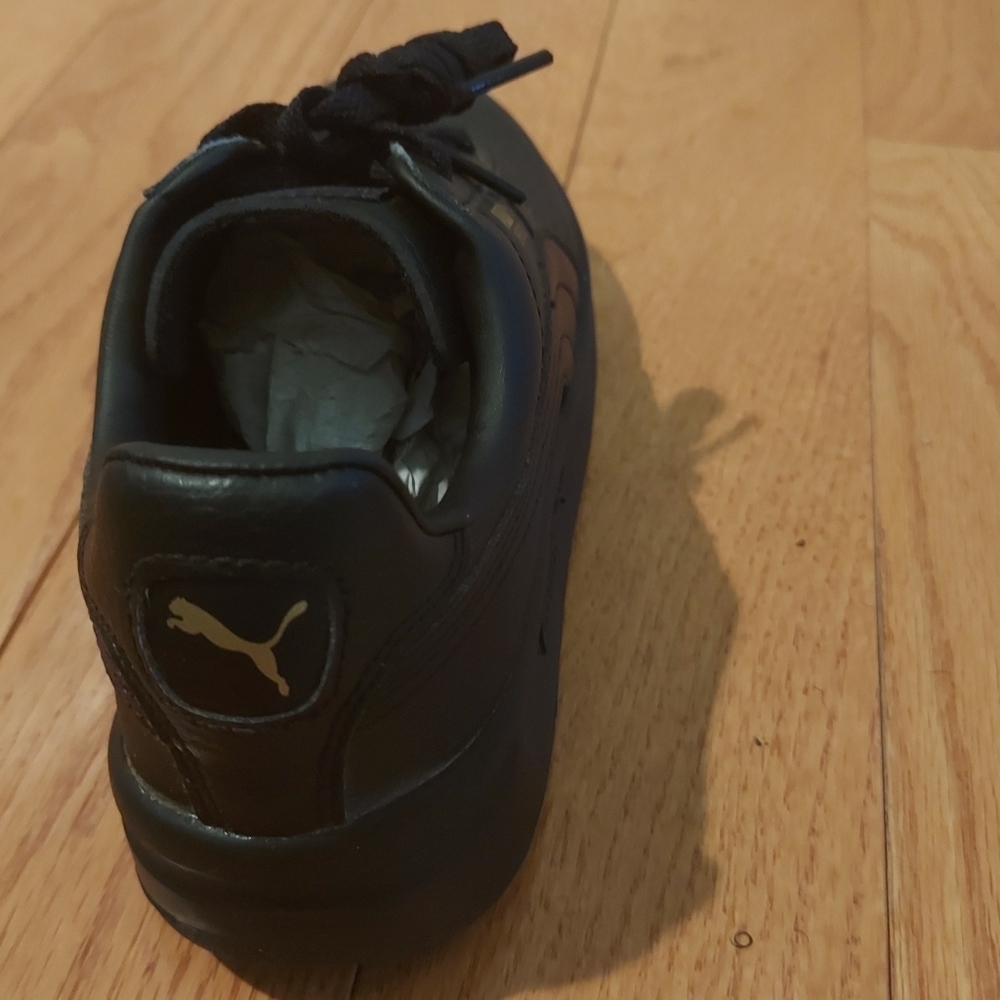 Puma shoes - Picture 4 of 7